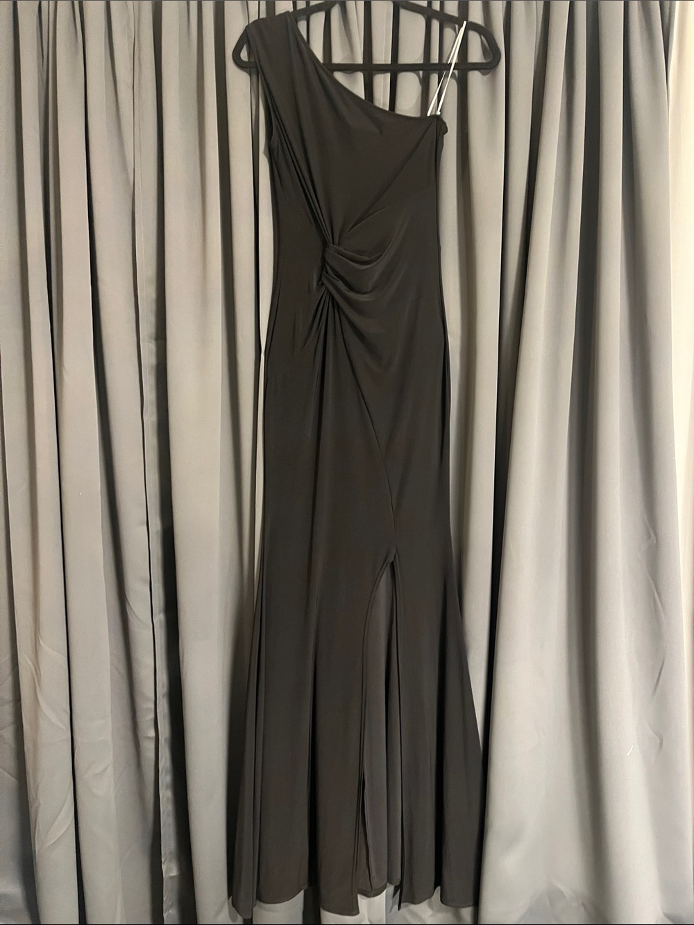 One-Shoulder Black Ruched Evening Dress